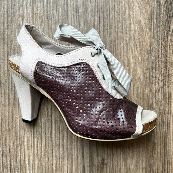 DKODE Purple Leather Peep Toe Heels | 36 - Picture 9 of 10